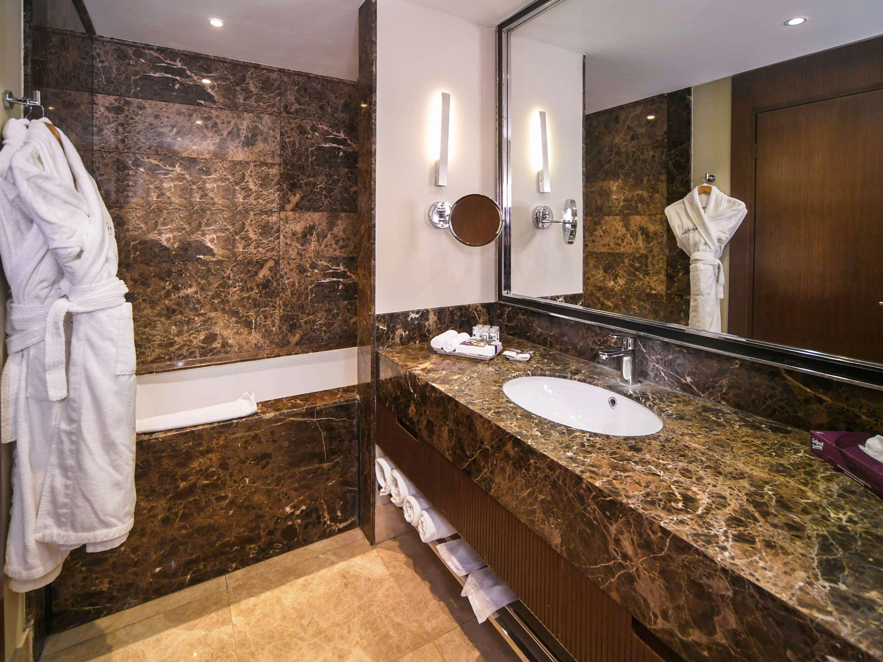 Mercure Istanbul West Hotel & Convention Center Kültér fotó
